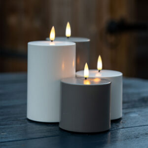 FlinQ Rechargeable LED Outdoor Candles with Moving Flame - Image 12