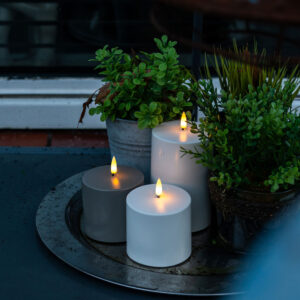 FlinQ Rechargeable LED Outdoor Candles with Moving Flame - Image 13